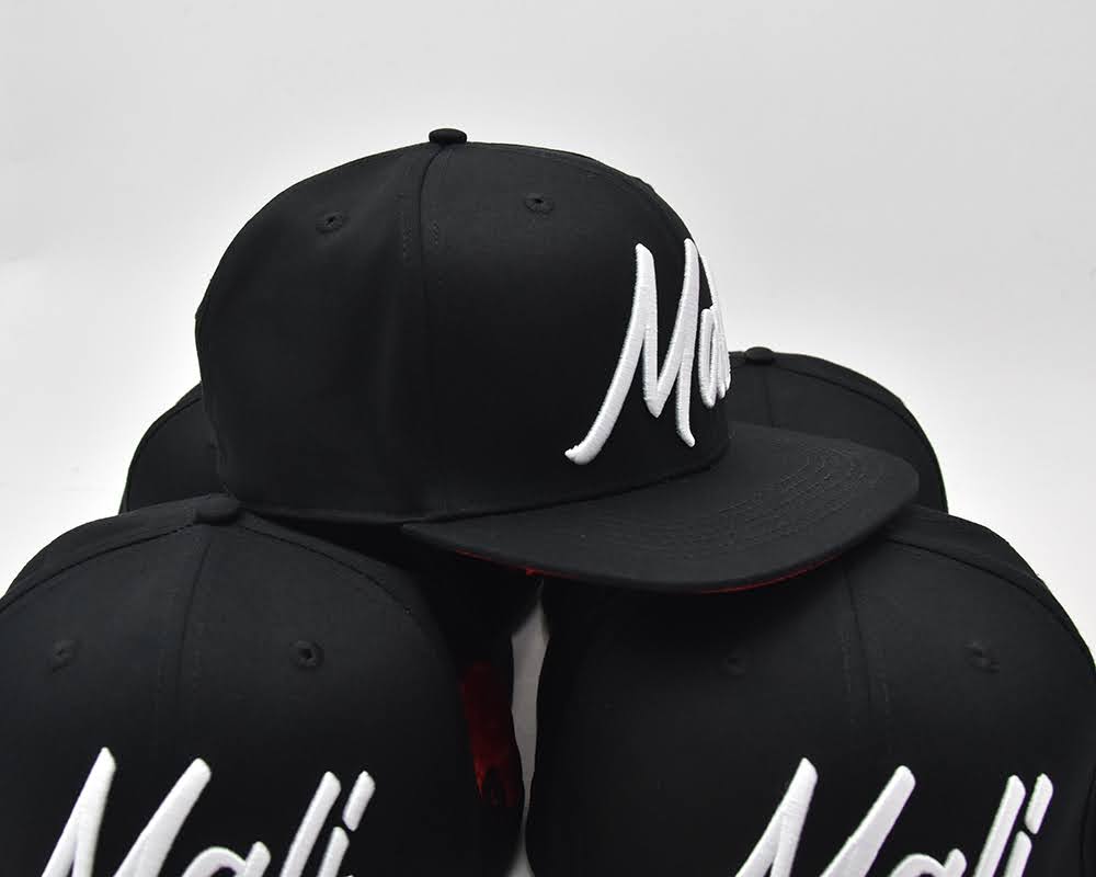 Mali Bleu 13 & Co. “NYC” Snap